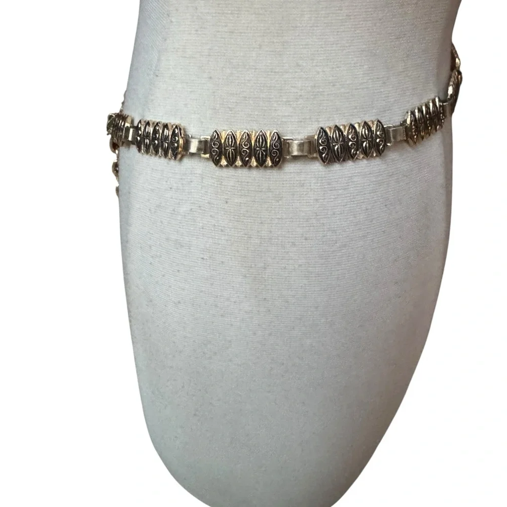 1980s/90s Gold Tone‎ Chain Link Adjustable Belt w/5 Pair Oval Ornate Sets
